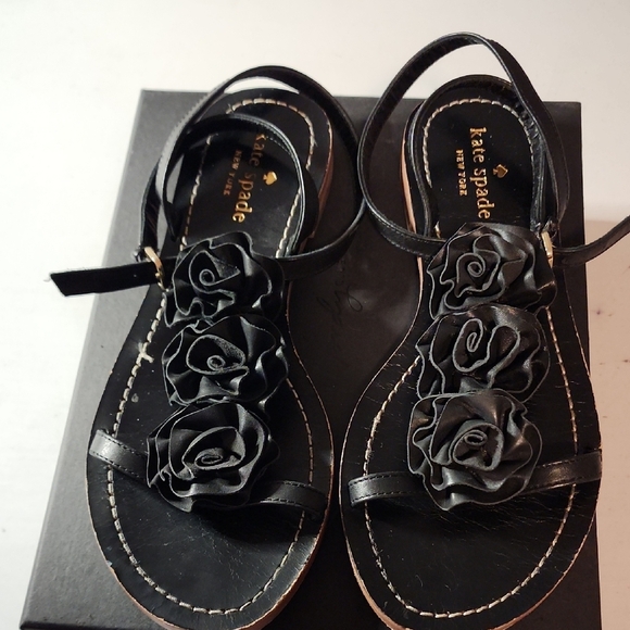 Kate Spade Black Leather Sandals with Intricate Design In Size 7 - Picture 1 of 6